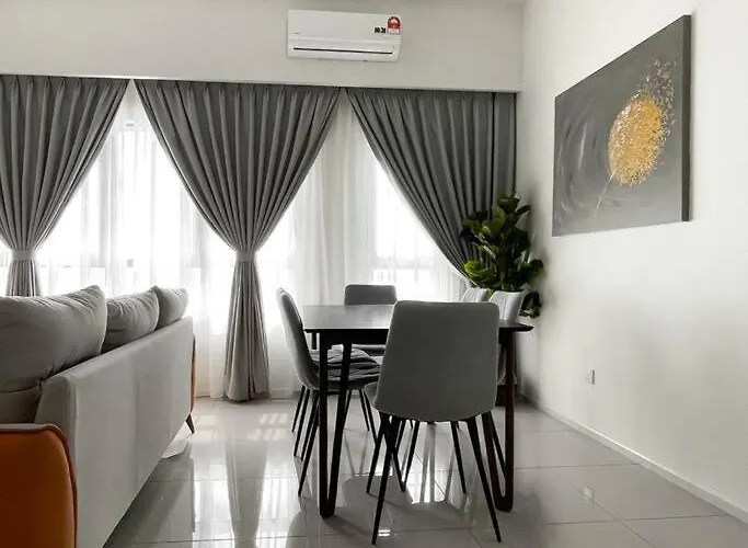 Sunway Gandaria 3Br Full Ac W/ Pool Wi-Fi Netflix