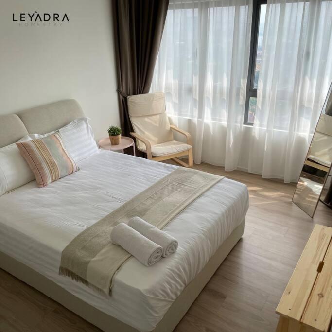 Sunway Gandaria 3br Full Ac W/ Pool Wi-fi Netflix Apartment *
